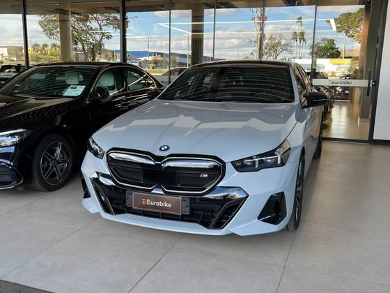 BMW i5 ELÉTRICO XDRIVE60 M SPORT BMW i5 ELÉTRICO XDRIVE60 M SPORT